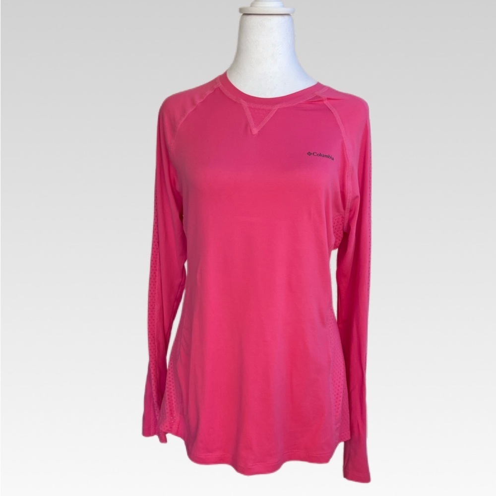 Columbia Women's Vibrant Pink Long Sleeve Tee size Medium